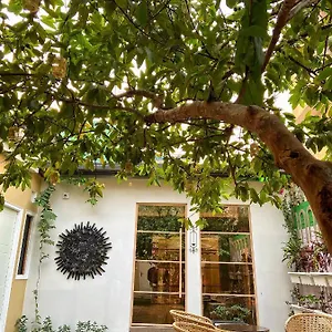 https://the-art-hotel-by-via-varanasi.hotels-varanasi.com